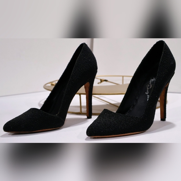 Alice + Olivia Dina Black Caviar Beaded Pointy Toe Heels Pumps - Picture 7 of 10